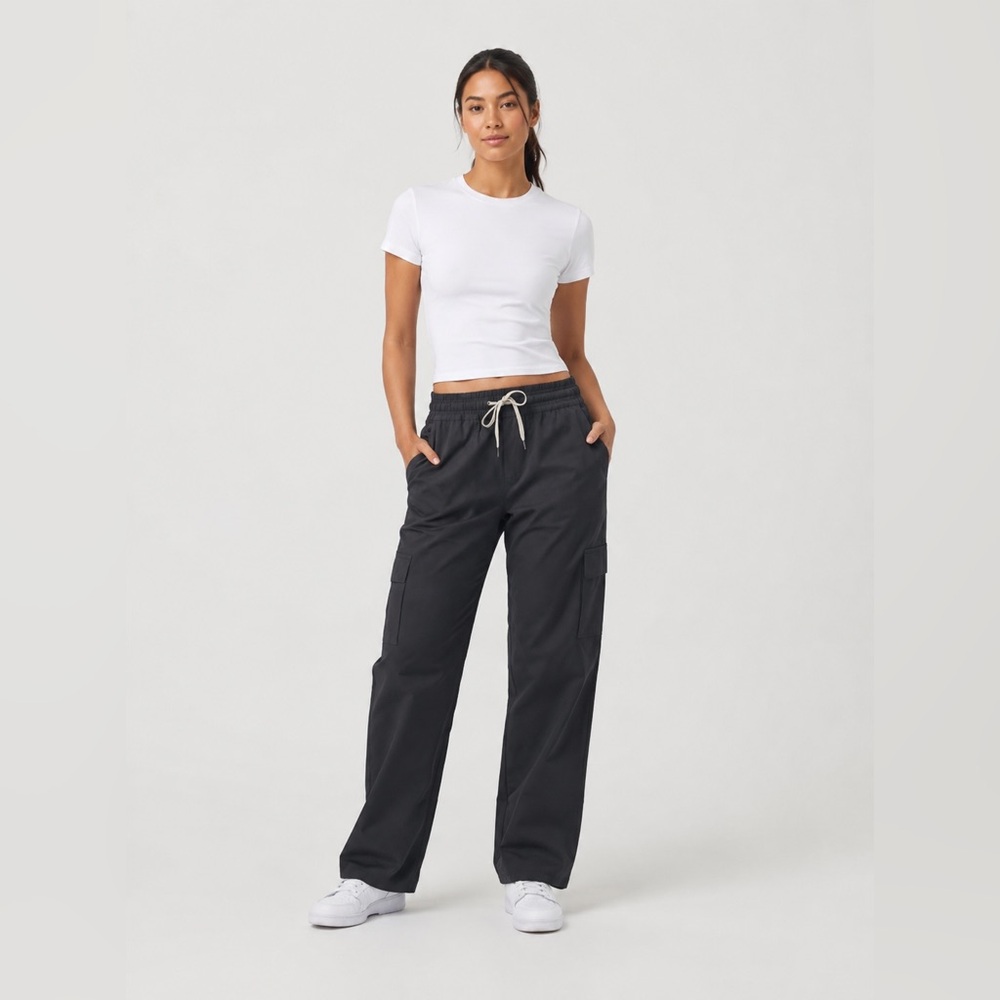 NWT Vuori Birch Cargo Pant in Vintage Black